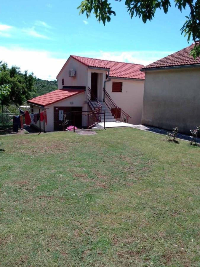 Apartmani Gracijela Karlobag Εξωτερικό φωτογραφία